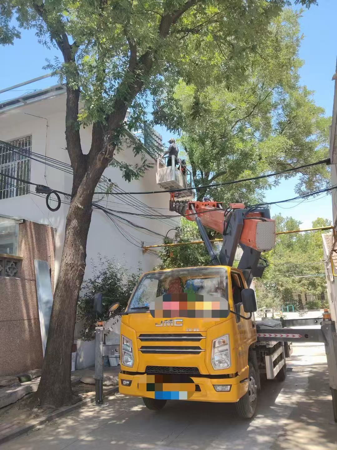 错那县高空作业车能吊装重物吗？最大承载多少公斤？